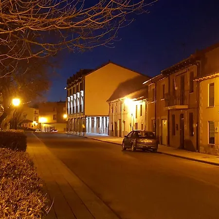 La Casa De Soportales Mansilla de las Mulas